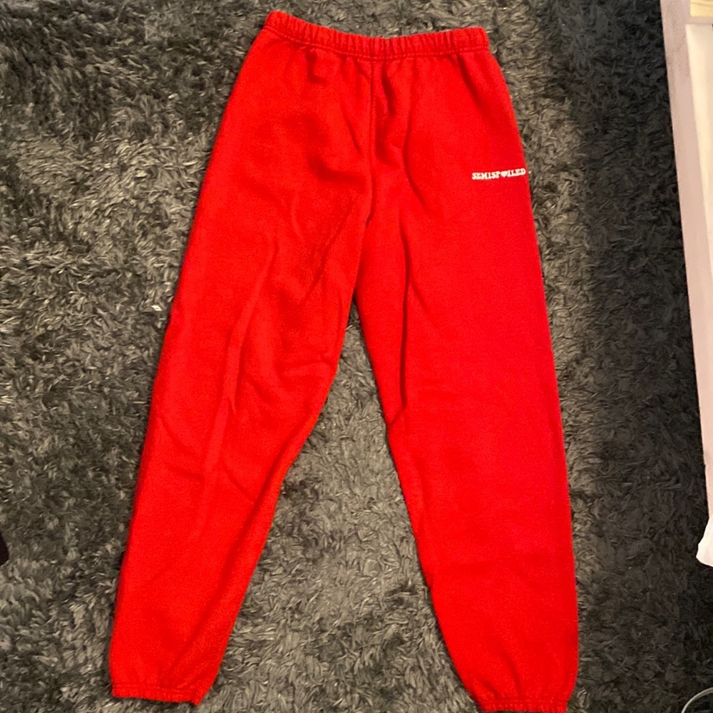Semi spoiled sweatpants
